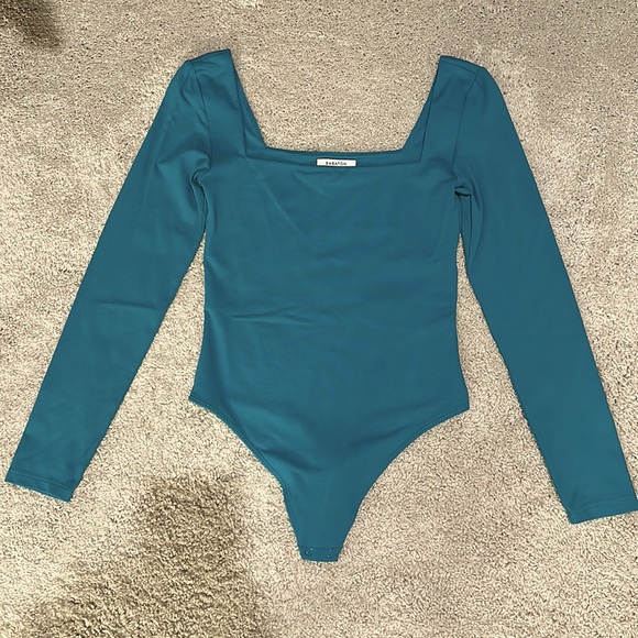 Aritzia Tops - Babaton contour square neck bodysuit